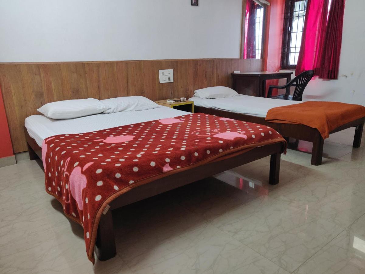 Apple Rosa 3* Madgaon